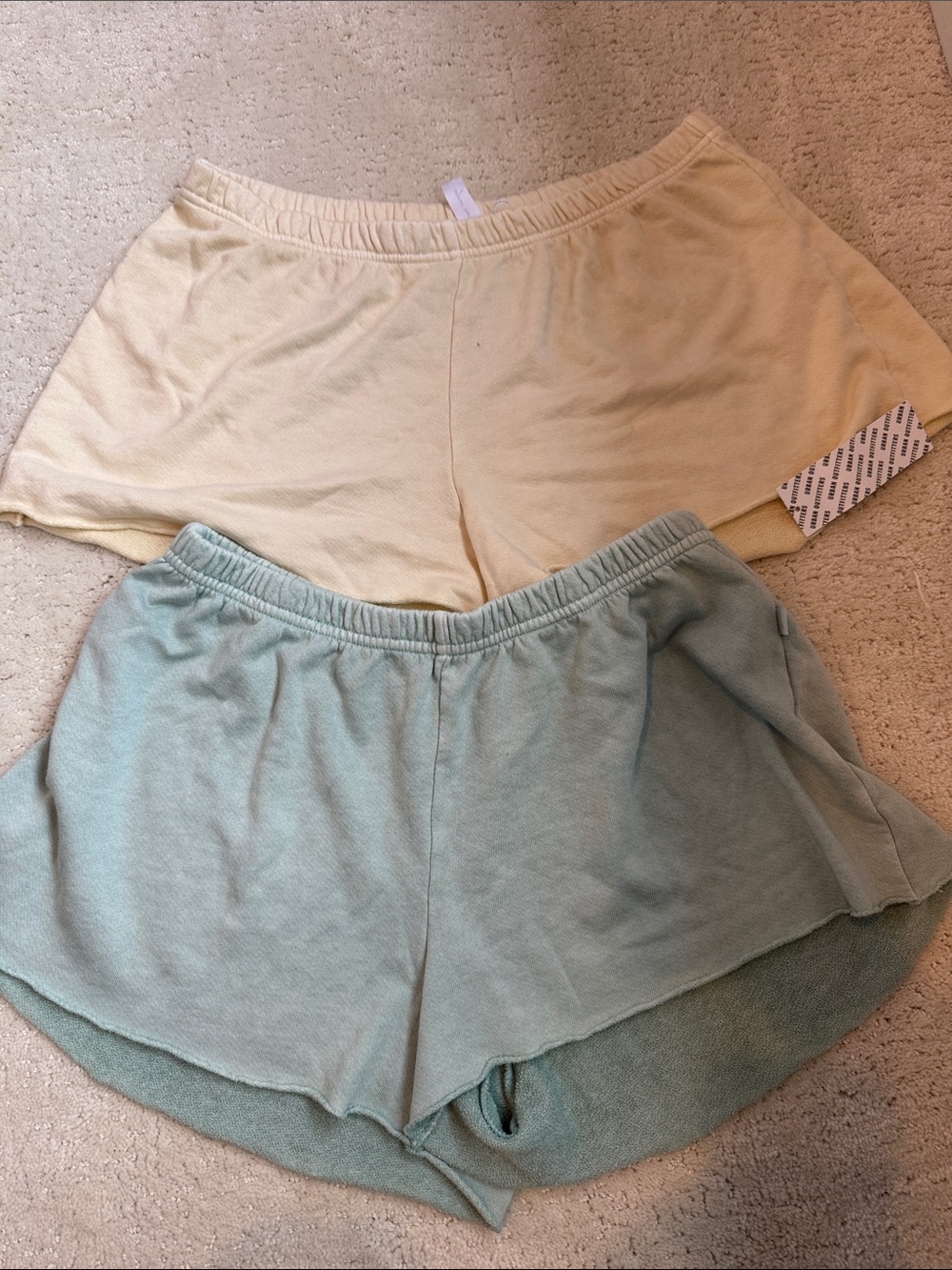 Urban outfitters Women’s Lightweight Lounge Shorts - Yellow & Sage small new